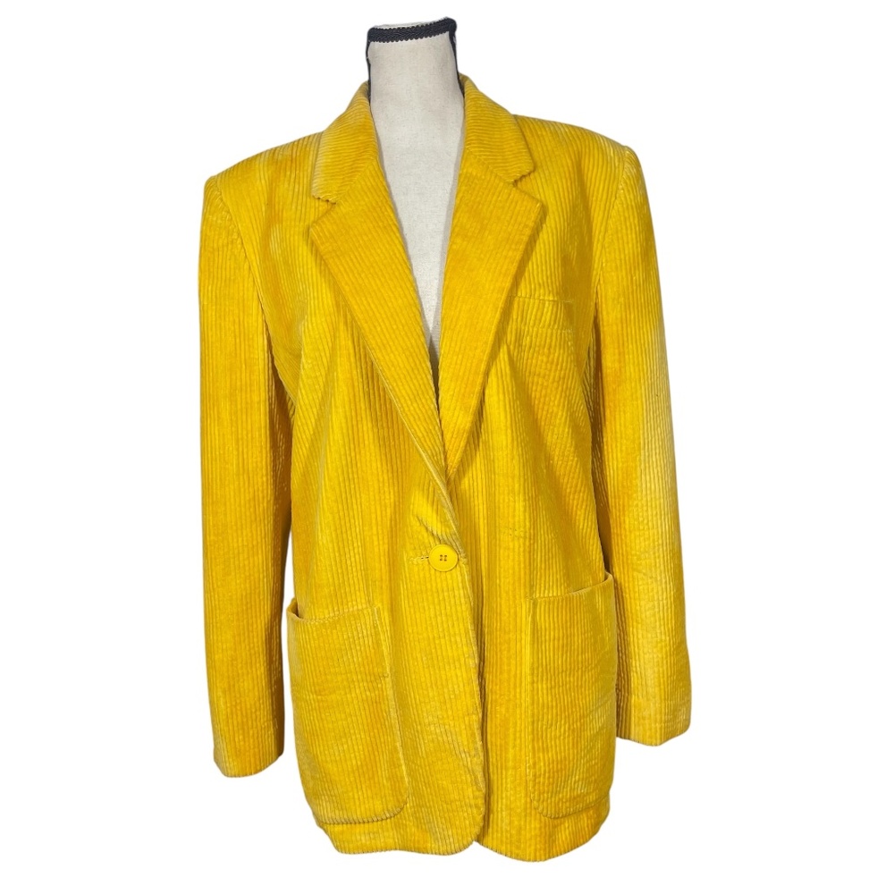 Liz Sports Corduroy Blazer